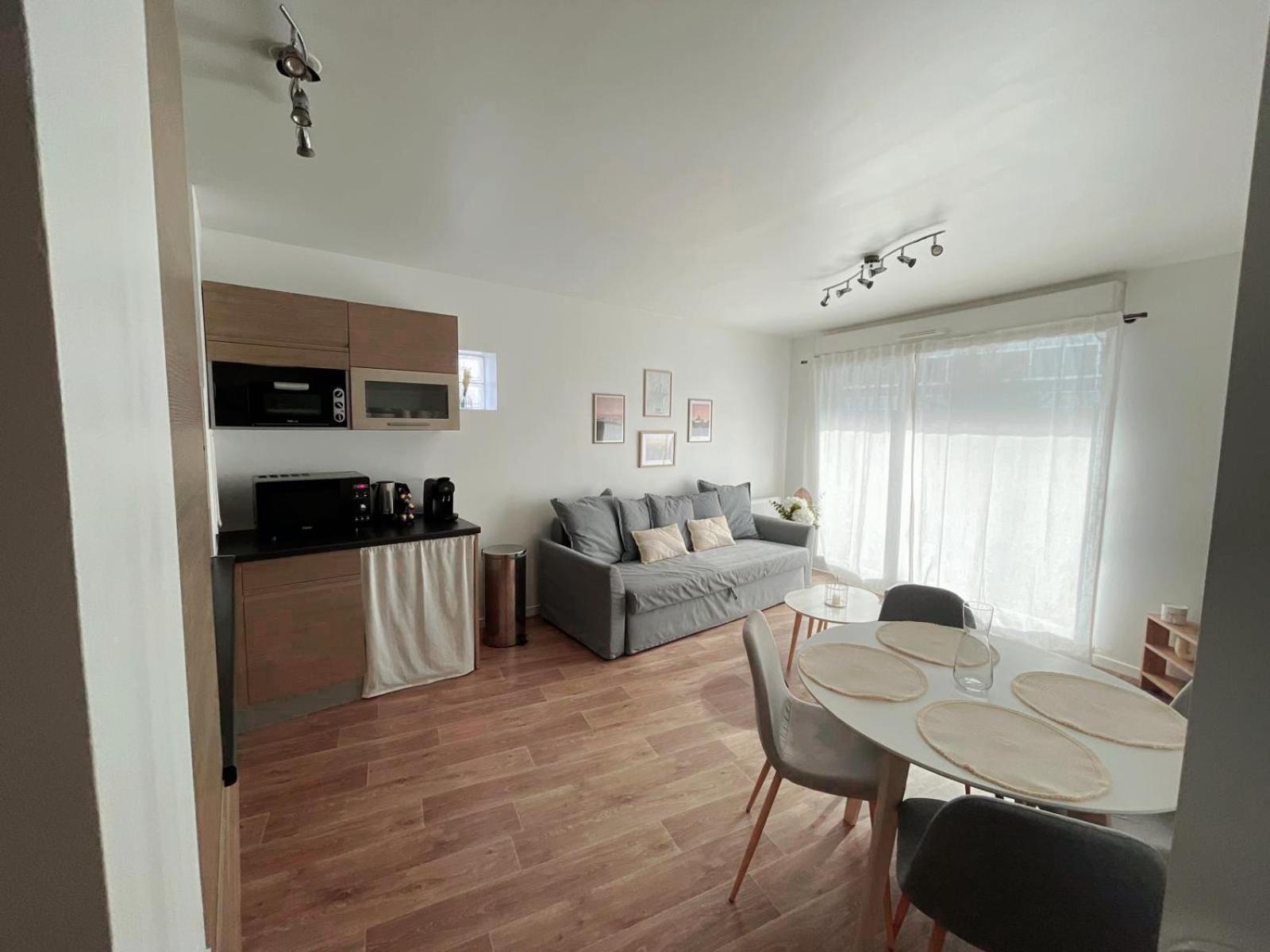 Lovely Flat Meaux Extérieur photo